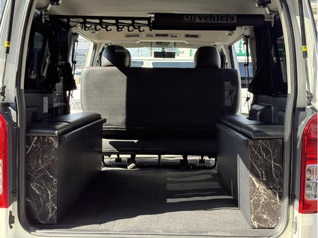 ハイエースバン ロングスーパーGL ローダウン/18inアルミホイール/BOXベッドキット/フルエアロ/バッドフェイスボンネット/ロッドホルダー(53枚目)