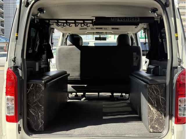 ハイエースバン ロングスーパーGL ローダウン/18inアルミホイール/BOXベッドキット/フルエアロ/バッドフェイスボンネット/ロッドホルダー(54枚目)