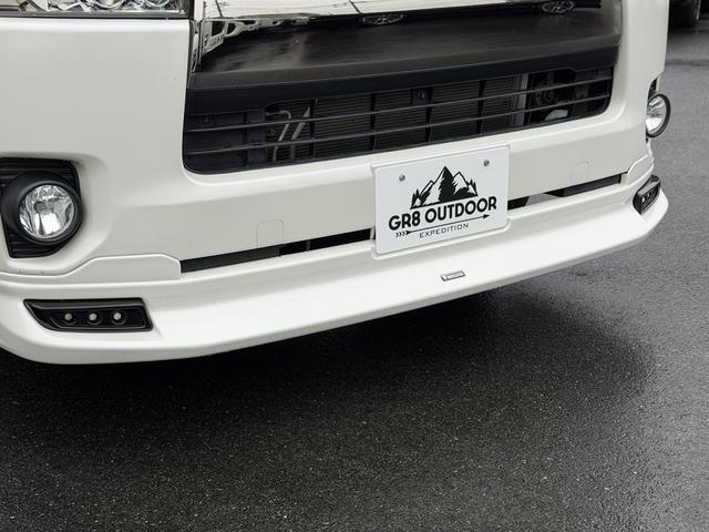ハイエースバン スーパーGL ダークプライムII 17インチアルミ/ベッドキット/フロントエアロ/カロッツェリア後席モニター/カロッツェリア7インチナビ/シートカバー/衝突軽減ブレーキ/バックカメラ/両側小窓付きスライドドア/キャンピングカー(22枚目)