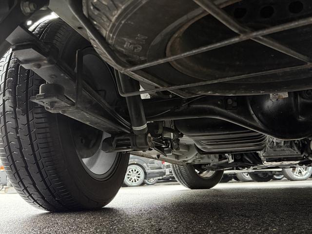 ハイエースバン スーパーGL ダークプライムII 17インチアルミ/ベッドキット/フロントエアロ/カロッツェリア後席モニター/カロッツェリア7インチナビ/シートカバー/衝突軽減ブレーキ/バックカメラ/両側小窓付きスライドドア/キャンピングカー(30枚目)