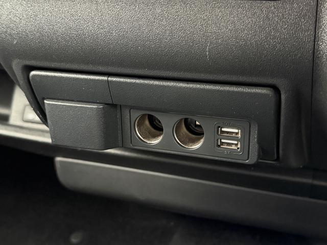 ハイエースバン スーパーGL ダークプライムII 17インチアルミ/ベッドキット/フロントエアロ/カロッツェリア後席モニター/カロッツェリア7インチナビ/シートカバー/衝突軽減ブレーキ/バックカメラ/両側小窓付きスライドドア/キャンピングカー(45枚目)