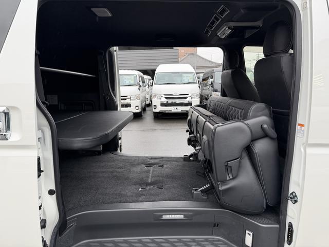 ハイエースバン スーパーGL ダークプライムII 17インチアルミ/ベッドキット/フロントエアロ/カロッツェリア後席モニター/カロッツェリア7インチナビ/シートカバー/衝突軽減ブレーキ/バックカメラ/両側小窓付きスライドドア/キャンピングカー(52枚目)