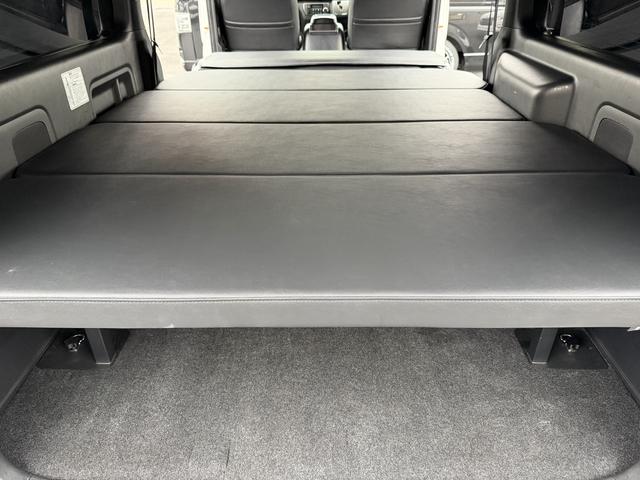 ハイエースバン スーパーGL ダークプライムII 17インチアルミ/ベッドキット/フロントエアロ/カロッツェリア後席モニター/カロッツェリア7インチナビ/シートカバー/衝突軽減ブレーキ/バックカメラ/両側小窓付きスライドドア/キャンピングカー(54枚目)