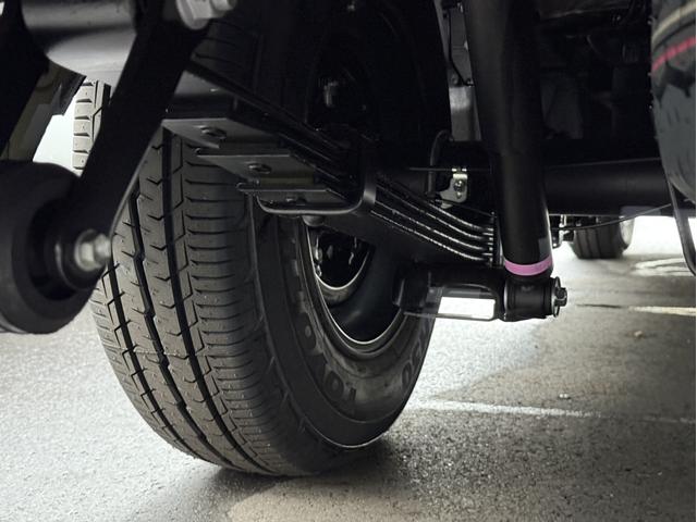 ハイエースワゴン ＧＬ　アルパイン後席モニター／アルパインディスプレイオーディオ／ＨＤＭＩユニット／シートカバー／純正１５インチアルミ（30枚目）