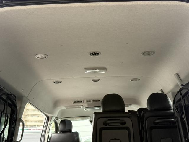 ハイエースワゴン ＧＬ　アルパイン後席モニター／アルパインディスプレイオーディオ／ＨＤＭＩユニット／シートカバー／純正１５インチアルミ（47枚目）