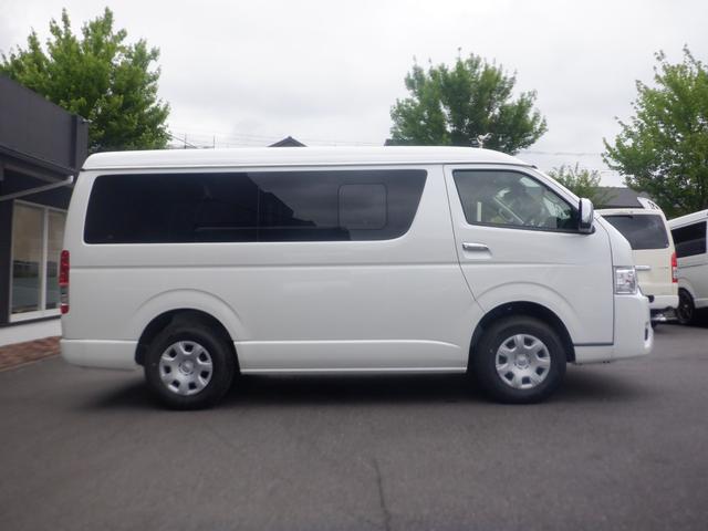 ハイエースワゴン ＧＬ　新車未登録　／４ＷＤ　／　４列１０人乗り　／ア　ルパインＢＩＧ－Ｘ　／ＥＴＣ　／パノラミックビューモニター　／（18枚目）