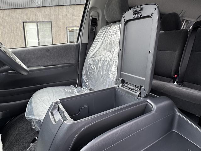 ハイエースワゴン ＧＬ　新車未登録　／４ＷＤ　／　４列１０人乗り　／ア　ルパインＢＩＧ－Ｘ　／ＥＴＣ　／パノラミックビューモニター　／（43枚目）