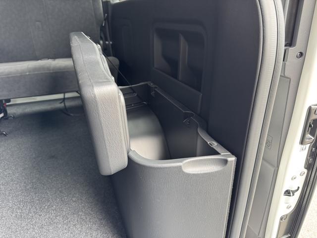 ハイエースワゴン ＧＬ　新車未登録　／４ＷＤ　／　４列１０人乗り　／ア　ルパインＢＩＧ－Ｘ　／ＥＴＣ　／パノラミックビューモニター　／（48枚目）