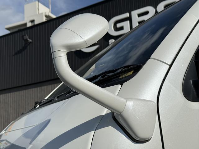 ハイエースバン ロングスーパーGL ダークプライムS 登録済み未使用車/ローダウン/17インチアルミ/カロッツェリア後席モニター/ベッドキット/フルエアロ/(23枚目)