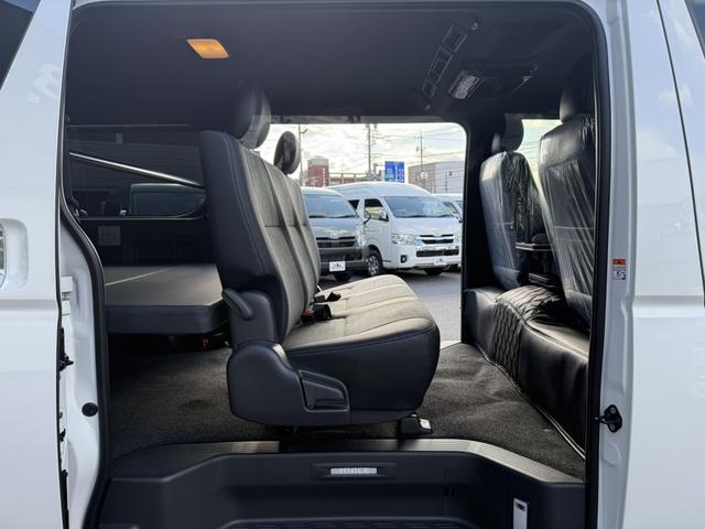 ハイエースバン ロングスーパーGL ダークプライムS 登録済み未使用車/ローダウン/17インチアルミ/カロッツェリア後席モニター/ベッドキット/フルエアロ/(48枚目)