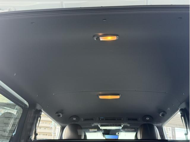 ハイエースバン ロングスーパーGL ダークプライムS 登録済み未使用車/ローダウン/17インチアルミ/カロッツェリア後席モニター/ベッドキット/フルエアロ/(55枚目)