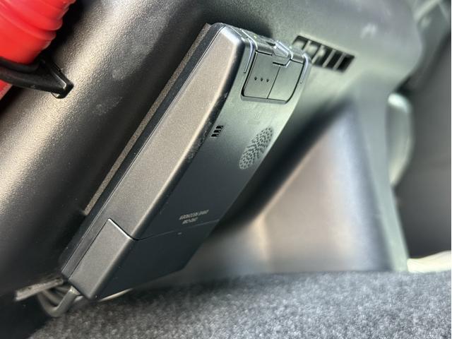 ハイエースバン ロングワイドスーパーGLダークプライムII 16インチアルミホイール/ベッドキット/純正ナビ/フルセグTV/ETC/衝突軽減ブレーキ/両側電動スライドドア(35枚目)