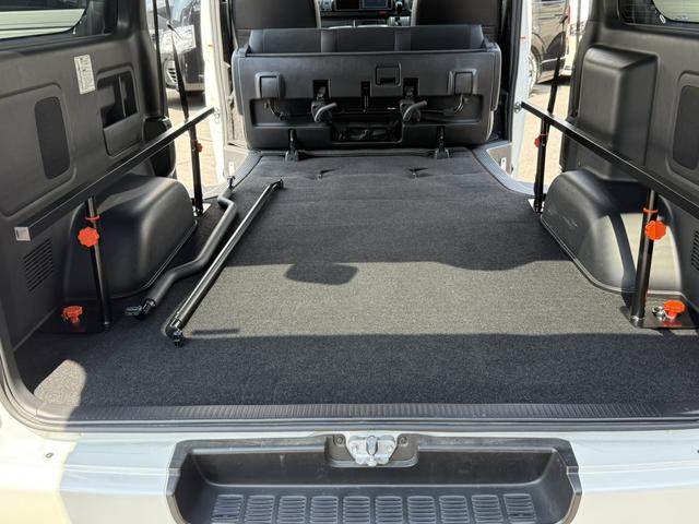 ハイエースバン ロングワイドスーパーGLダークプライムII 16インチアルミホイール/ベッドキット/純正ナビ/フルセグTV/ETC/衝突軽減ブレーキ/両側電動スライドドア(53枚目)