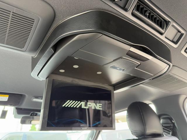 ハイエースバン スーパーＧＬ　ダークプライムＩＩ　後席モニター／アルパイン７インチナビ／ベッドキット／シートカバー／純正１５インチアルミ／ＧＲ８センターコンソール（28枚目）