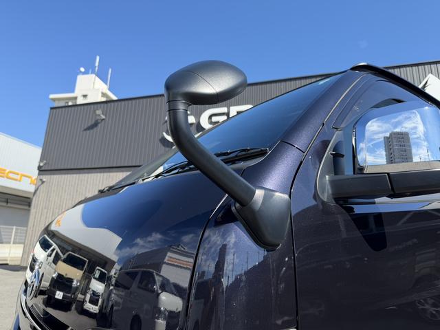 ハイエースバン スーパーGL ダークプライムII 純正7インチナビ/フルセグTV / ETC2.0 / パノラミックビューモニター / 衝突軽減ブレーキ /(22枚目)