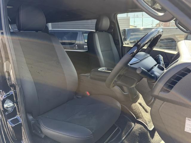 ハイエースバン スーパーGL ダークプライムII 純正7インチナビ/フルセグTV / ETC2.0 / パノラミックビューモニター / 衝突軽減ブレーキ /(39枚目)