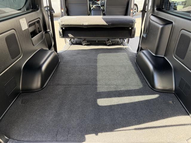 ハイエースバン スーパーGL ダークプライムII 純正7インチナビ/フルセグTV / ETC2.0 / パノラミックビューモニター / 衝突軽減ブレーキ /(54枚目)