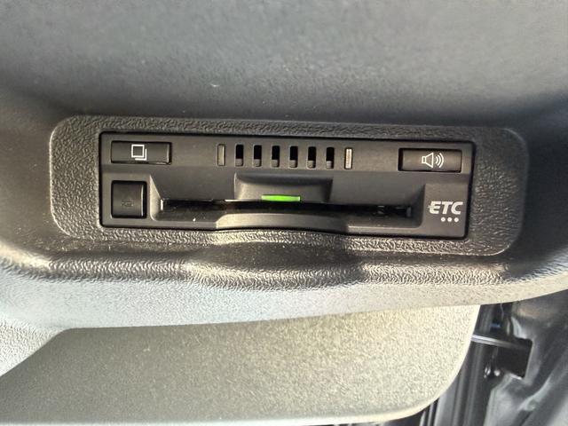 ハイエースバン スーパーGL ダークプライムII 15インチアルミホイール/純正7インチナビ/デジタルインナーミラー/両側電動スライドドア/衝突軽減ブレーキ /(40枚目)