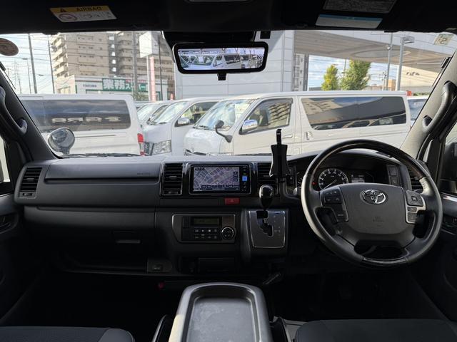 ハイエースバン スーパーGL ダークプライムII 15インチアルミホイール/純正7インチナビ/デジタルインナーミラー/両側電動スライドドア/衝突軽減ブレーキ /(47枚目)