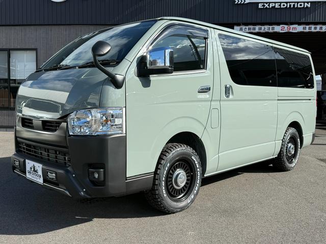 ハイエースバン ロングスーパーＧＬ　４ＷＤ／アースカラーパッケージ／１６インチアルミ／ＧＲフロントエアロ／デジタルインナーミラー／両側電動スライドドア／衝突軽減ブレーキ／ＬＥＤヘッドライト／ＡＣ１００Ｖコンセント／横滑り防止装置（13枚目）