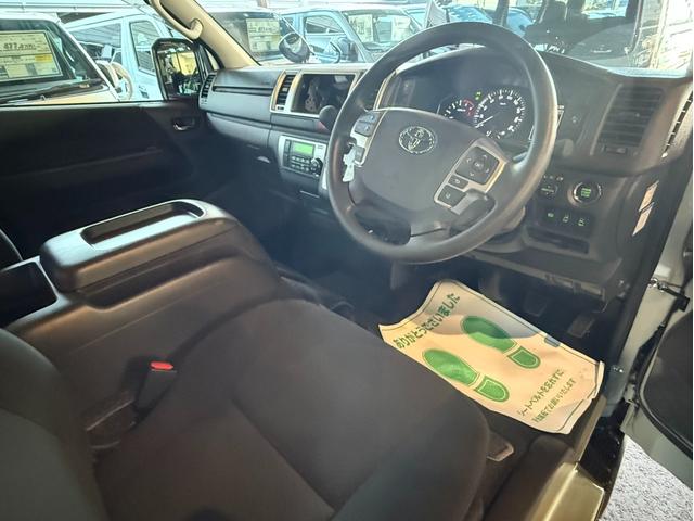 ハイエースバン ロングスーパーＧＬ　４ＷＤ／アースカラーパッケージ／１６インチアルミ／ＧＲフロントエアロ／デジタルインナーミラー／両側電動スライドドア／衝突軽減ブレーキ／ＬＥＤヘッドライト／ＡＣ１００Ｖコンセント／横滑り防止装置（39枚目）