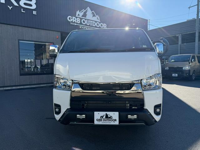 ハイエースバン スーパーＧＬ　ダークプライムＩＩ　４ＷＤ／寒冷地仕様／１６インチアルミ／アルパインＢＩＧ－Ｘ／アルパイン後席モニター／ベッドキット／バッドフェイス（14枚目）