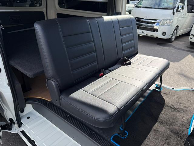 ハイエースバン ロングＤＸ　ＧＬパッケージ　マニュアル車／ローダウン／１７インチアルミホイール／ベッドキット／フロントエアロ／床張り／シートカバー／カロッツェリア７インチナビ／フルセグＴＶ／ＥＴＣ／ＬＥＤヘッドライト／キーレス／キャンピングカー（48枚目）