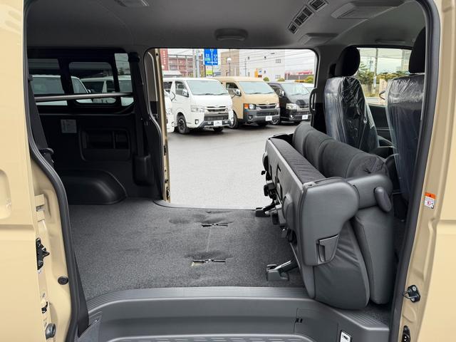 ハイエースバン ロングスーパーGL 寒冷地仕様/アースカラーパッケージ/デジタルインナーミラー/パノラミックビューモニター/両側小窓付きスライドドア(52枚目)