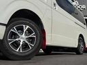 4WD/TRDフルエアロ/ベッドキット/TRDマッドフラップ/15インチアルミ/純正7インチナビ/衝突軽減ブレーキ/バックカメラ/ETC2.0/両側小窓付きスライドドア/ キャンピングカー