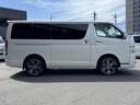 スーパーＧＬ　ダークプライム　４ＷＤ／１６インチアルミホイール／ベッドキット／社外足廻り／ＧＲ８センターコンソール／フロントエアロ／純正ナビ（16枚目）