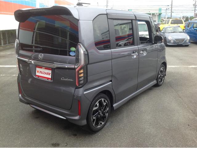 G・Lターボホンダセンシング ナビフルセグTV バックカメラ 両側パワースライドドア 衝突軽減ブレーキ ビルトインETC オートライト オートハイビーム LEDヘッドライト アイドリングストップ エアロ(9枚目)