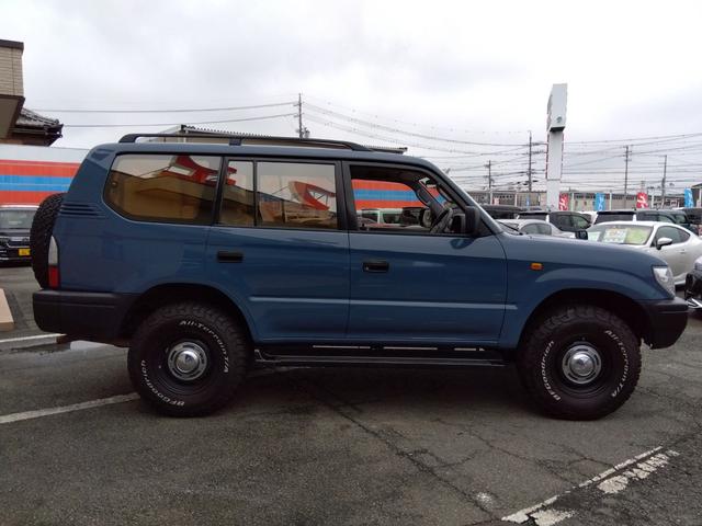 ランドクルーザープラド ＴＸリミテッド★４ＷＤ★ＦＬＥＸ仕様★３列シート★丸目ヘッド　ライト★シートカバー★ウッドパネル★キーレスキー★２ＤＩＮオーディオ★ＤＥＡＮクロスカントリー１６インチホイール★ＢＦグッドリッチＡＴホワイトリボンタイヤ★ルーフレール★サイドステップ★（15枚目）