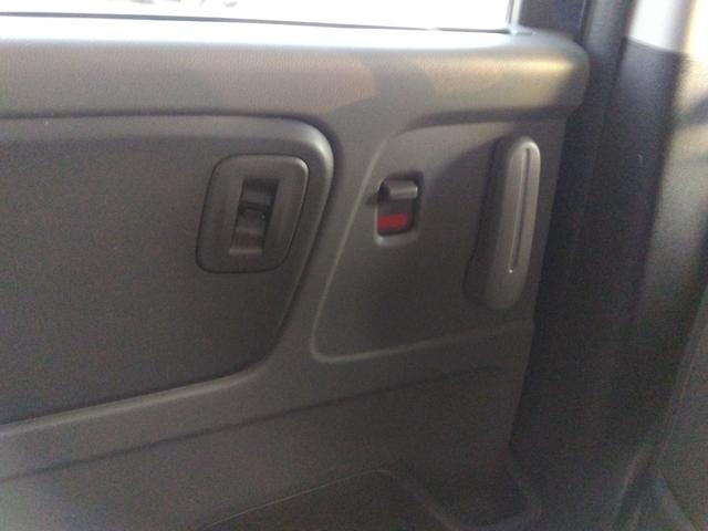 フリード G・ホンダセンシング★純正ナビフルセグTV★純正フリップダウ ンモニター★視点切替バックカメラ★両側パワースライドドア★3列6人乗り★アダプティブクルーズコントロール★ホンダセンシング★ウッドパネル★アイドリングストップ★スマートキー★プッシュスタート★(40枚目)