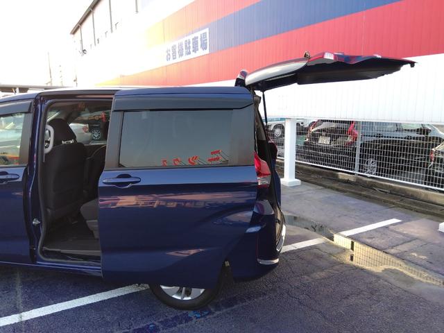 フリード G・ホンダセンシング★純正ナビフルセグTV★純正フリップダウ ンモニター★視点切替バックカメラ★両側パワースライドドア★3列6人乗り★アダプティブクルーズコントロール★ホンダセンシング★ウッドパネル★アイドリングストップ★スマートキー★プッシュスタート★(46枚目)