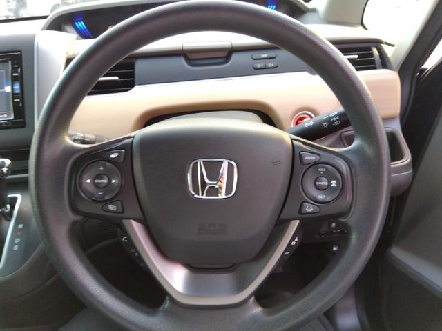 フリード G・ホンダセンシング★純正ナビフルセグTV★純正フリップダウ ンモニター★視点切替バックカメラ★両側パワースライドドア★3列6人乗り★アダプティブクルーズコントロール★ホンダセンシング★ウッドパネル★アイドリングストップ★スマートキー★プッシュスタート★(56枚目)