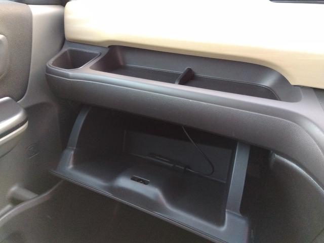 フリード G・ホンダセンシング★純正ナビフルセグTV★純正フリップダウ ンモニター★視点切替バックカメラ★両側パワースライドドア★3列6人乗り★アダプティブクルーズコントロール★ホンダセンシング★ウッドパネル★アイドリングストップ★スマートキー★プッシュスタート★(70枚目)