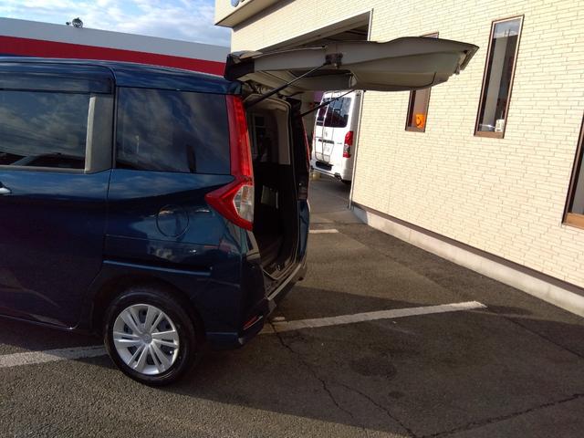 ルーミー Ｇ★純正ナビ地デジＴＶ★バックカメラ★ステアリングリモコン★　両側パワースライドドア★コーン―センサー★前後ドライブレコーダー★ＬＥＤオートライト★スマートキー★プッシュスタート★ロールサンシェード★Ｂｌｕｅｔｏｏｔｈ再生★ビルトインＥＴＣ★アイドリングストップ（50枚目）