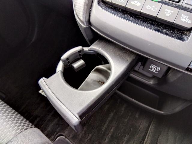 ステップワゴンスパーダ スパーダ　ホンダセンシング★９インチナビ★フルセグＴＶ★純正　１１インチフリップダウンモニター★わくわくゲート★バックカメラ★ユピテルドライブレコーダー★ホンダセンシング★ＬＥＤオートライト★ＬＥＤフォグ★パドルシフト★クルーズコントロール★両側パワスラ★（53枚目）