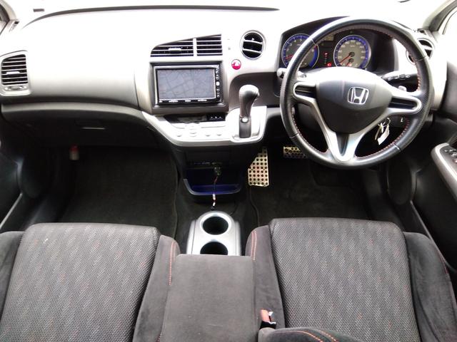 ストリーム ＲＳＺ★ギャザーズＨＤＤナビ★フルセグＴＶ★バックカメラ★　後席フリップダウンモニター★前後ドライブレコーダー★ＨＩＤオートライト★ＬＥＤフォグ★ＥＴＣ★キーレスキー★モデューロマフラー★ＣＤ，ＤＶＤ再生★オートエアコン★フルフラットシート★３列シート★（45枚目）