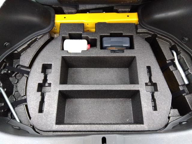 フェアレディＺ バージョンＳ★純正ナビ★フルセグＴＶ★バックカメラ★ヴェルサ　イドリアスポイラー★ＨＫＳマフラー★ＨＫＳエアクリ★ＨＫＳオイルクーラー★ブリッツ車高調★ドライブレコーダー★ビルトインＥＴＣ★スマートキ―★プッシュスタート★ＧＰＳレコーダー★ＨＩＤオートライト★（38枚目）