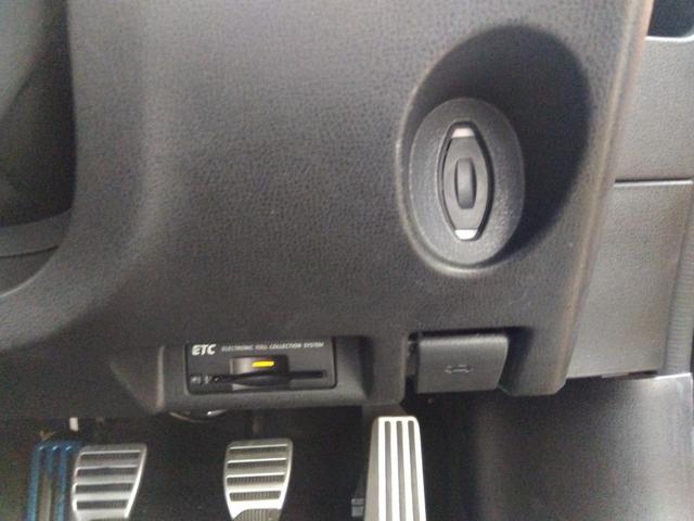 フェアレディＺ バージョンＳ★純正ナビ★フルセグＴＶ★バックカメラ★ヴェルサ　イドリアスポイラー★ＨＫＳマフラー★ＨＫＳエアクリ★ＨＫＳオイルクーラー★ブリッツ車高調★ドライブレコーダー★ビルトインＥＴＣ★スマートキ―★プッシュスタート★ＧＰＳレコーダー★ＨＩＤオートライト★（50枚目）