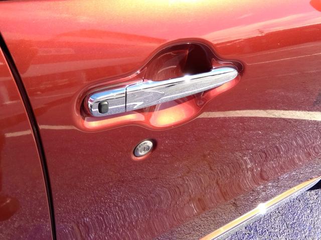 ピクシスジョイ F X SAIII★ホワイトルーフ★IIトーンカラー★純正ナ ビ★地デジTV★バックカメラ★衝突被害軽減ブレーキ★車線逸脱警報★オートライト★オートハイビーム★スマートキー★プッシュスタート★アイドリングストップ★プライバシーガラス★ステアリングリモコン★(20枚目)