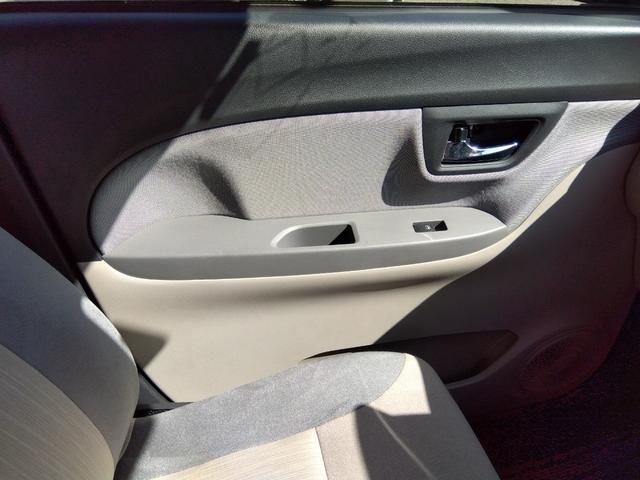 ピクシスジョイ F X SAIII★ホワイトルーフ★IIトーンカラー★純正ナ ビ★地デジTV★バックカメラ★衝突被害軽減ブレーキ★車線逸脱警報★オートライト★オートハイビーム★スマートキー★プッシュスタート★アイドリングストップ★プライバシーガラス★ステアリングリモコン★(67枚目)