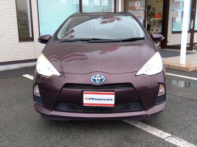 アクア S★純正ナビ★地デジTV★バックカメラ★オートライト★ アイドリングストップ★スマートキー★プッシュスタート★ヘッドライトレベライザー★CD、DVD再生★Bluetooth再生★ウィンカーミラー★ECOモード★EVモード★オートエアコン★パワーウィンドウ★(4枚目)