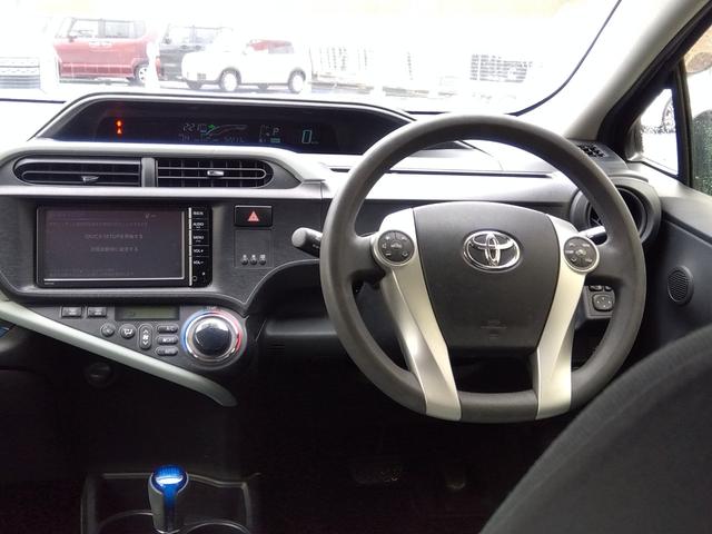 アクア S★純正ナビ★地デジTV★バックカメラ★オートライト★ アイドリングストップ★スマートキー★プッシュスタート★ヘッドライトレベライザー★CD、DVD再生★Bluetooth再生★ウィンカーミラー★ECOモード★EVモード★オートエアコン★パワーウィンドウ★(41枚目)