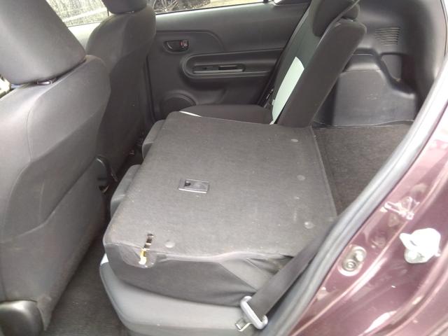 アクア S★純正ナビ★地デジTV★バックカメラ★オートライト★ アイドリングストップ★スマートキー★プッシュスタート★ヘッドライトレベライザー★CD、DVD再生★Bluetooth再生★ウィンカーミラー★ECOモード★EVモード★オートエアコン★パワーウィンドウ★(50枚目)