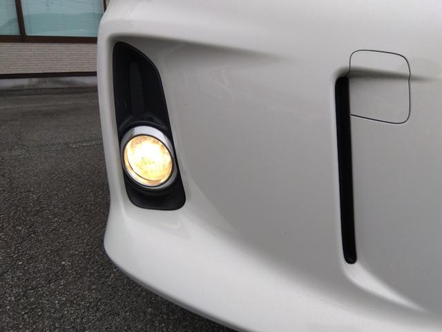 エスティマ アエラス プレミアムエディション★純正9インチナビ★フルセグ TV★CD,DVD再生★Bluetooth再生★革巻きステアリング★クルーズコントロール★フリップダウンモニター★パワーシート★両側パワースライドドア★バックカメラ★電格ミラー★HIDオートライト★(13枚目)