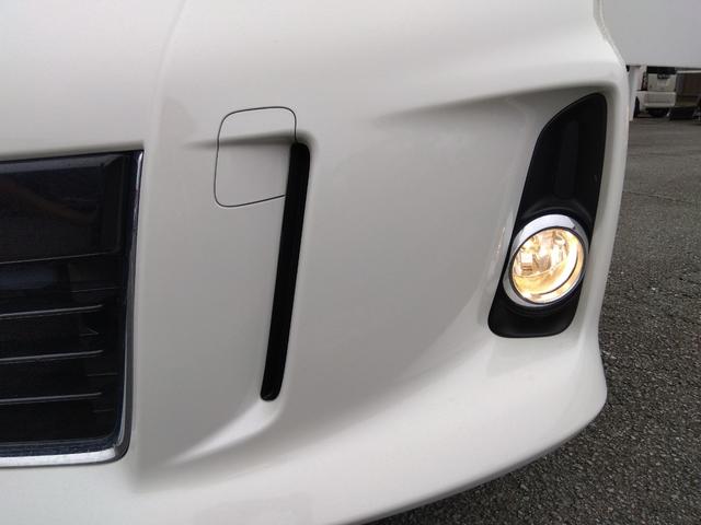 エスティマ アエラス プレミアムエディション★純正9インチナビ★フルセグ TV★CD,DVD再生★Bluetooth再生★革巻きステアリング★クルーズコントロール★フリップダウンモニター★パワーシート★両側パワースライドドア★バックカメラ★電格ミラー★HIDオートライト★(14枚目)