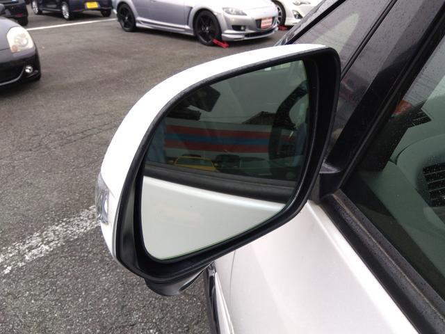 エスティマ アエラス プレミアムエディション★純正9インチナビ★フルセグ TV★CD,DVD再生★Bluetooth再生★革巻きステアリング★クルーズコントロール★フリップダウンモニター★パワーシート★両側パワースライドドア★バックカメラ★電格ミラー★HIDオートライト★(20枚目)