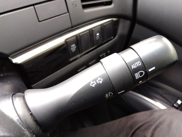 エスティマ アエラス プレミアムエディション★純正9インチナビ★フルセグ TV★CD,DVD再生★Bluetooth再生★革巻きステアリング★クルーズコントロール★フリップダウンモニター★パワーシート★両側パワースライドドア★バックカメラ★電格ミラー★HIDオートライト★(44枚目)